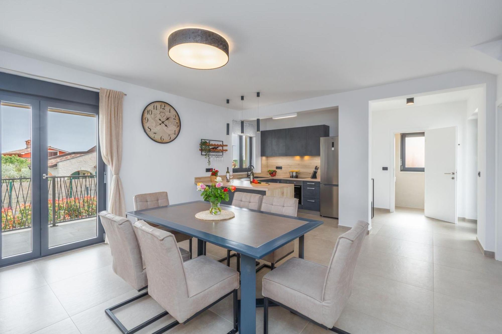 Ferienhaus Moderne Stefany Mit Pool Und Panoramablick